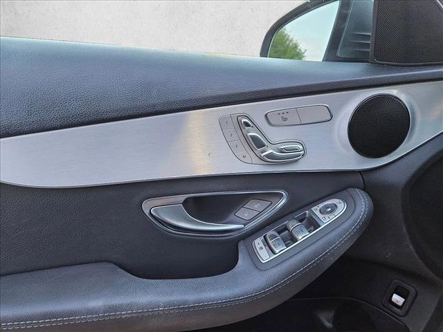 Used 2019 Mercedes-Benz C 300 Sedan image 24