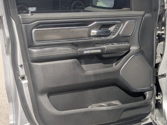 Used 2022 RAM 1500 Laramie AWD/4WD image 11