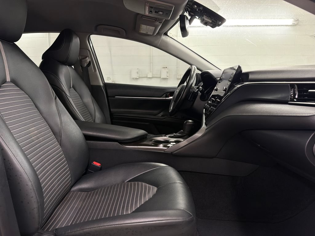 Used 2023 Toyota Camry SE w/ Convenience Package FWD image 28