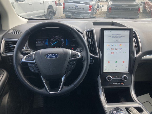 Certified 2024 Ford Edge SEL w/ Sport Appearance Package AWD/4WD image 11
