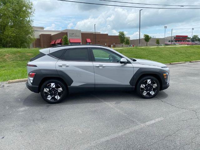 Used 2025 Hyundai Kona SEL FWD image 8