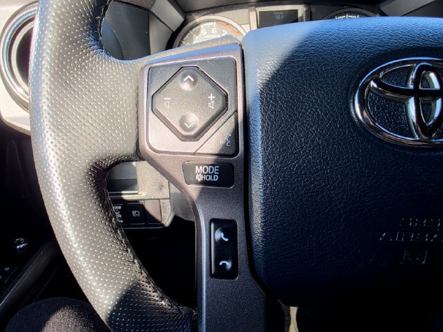 Used 2018 Toyota Tacoma TRD Sport AWD/4WD image 20