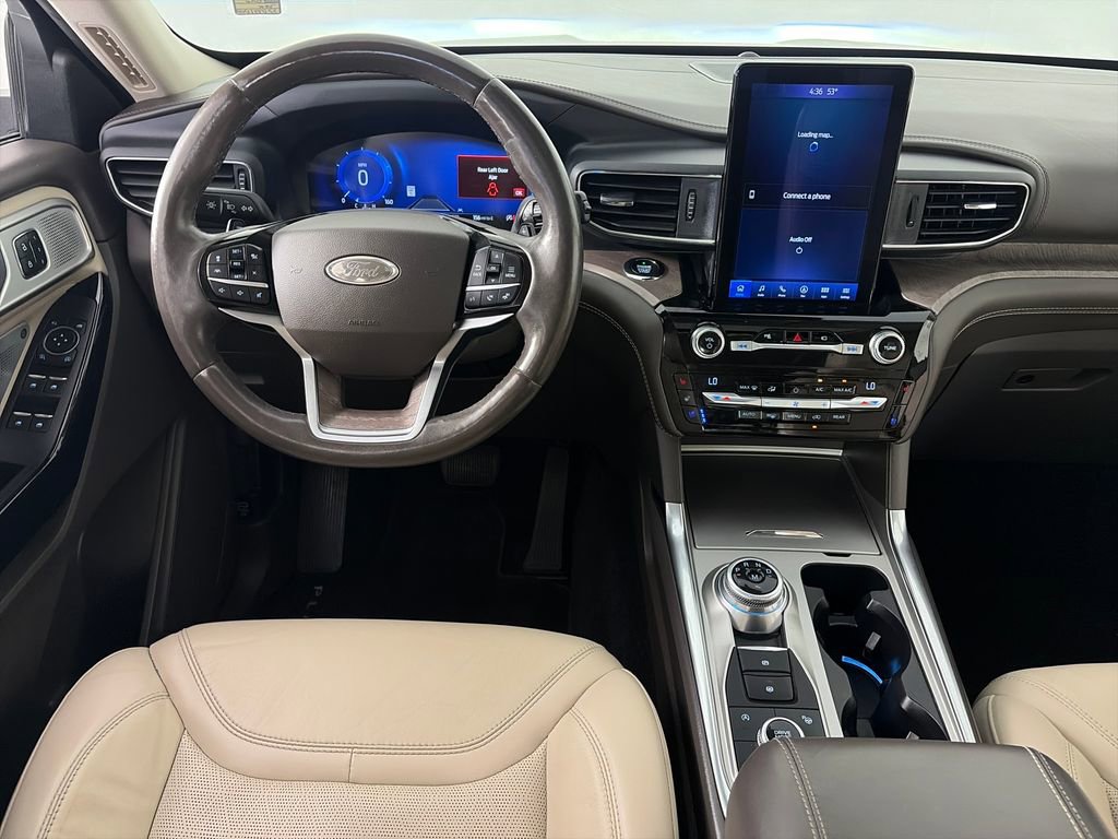 Certified 2021 Ford Explorer Platinum w/ Equipment Group 601A image 14