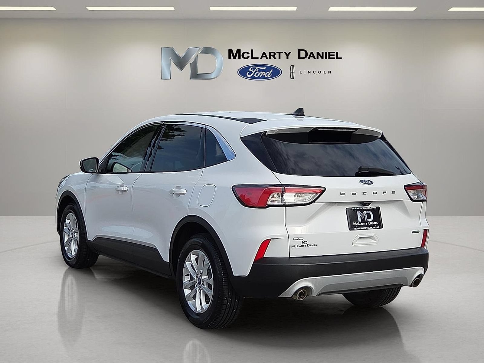 Certified 2020 Ford Escape SE FWD image 4
