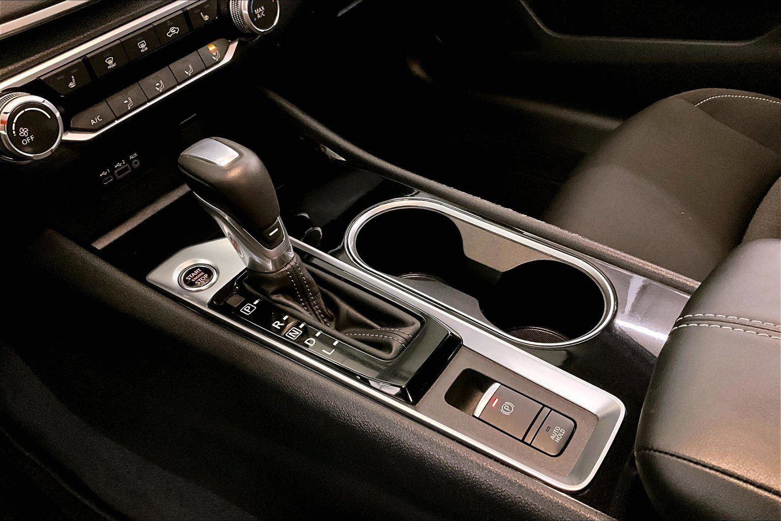 Used 2021 Nissan Altima 2.5 SV w/ SV Premium Package image 16