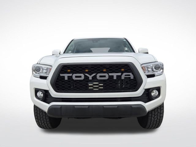 Used 2023 Toyota Tacoma SR5 RWD image 3