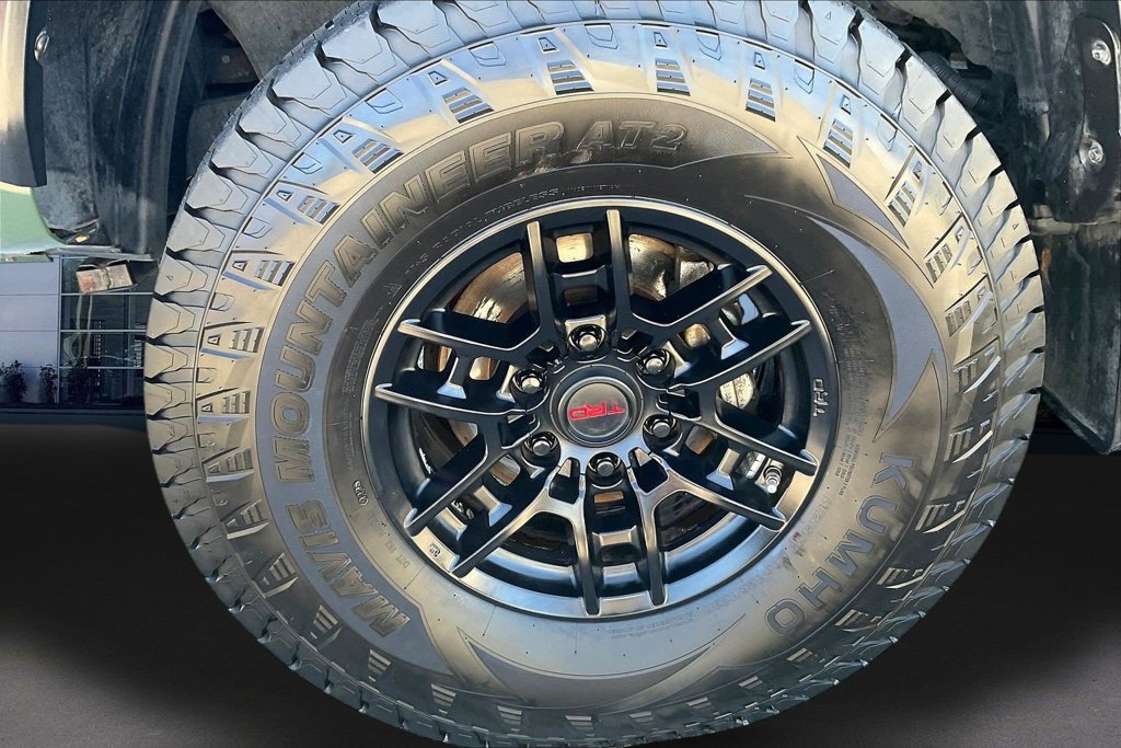 Used 2020 Toyota Tacoma TRD Pro AWD/4WD image 34