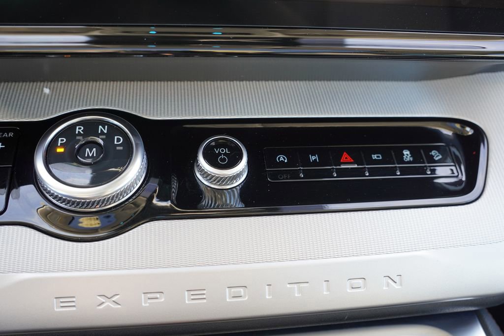 Certified 2025 Ford Expedition Max Active image 35