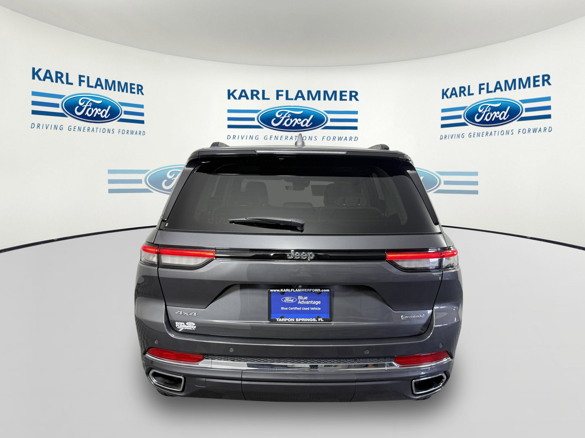 Used 2022 Jeep Grand Cherokee Overland w/ Adv Protech Group III image 4