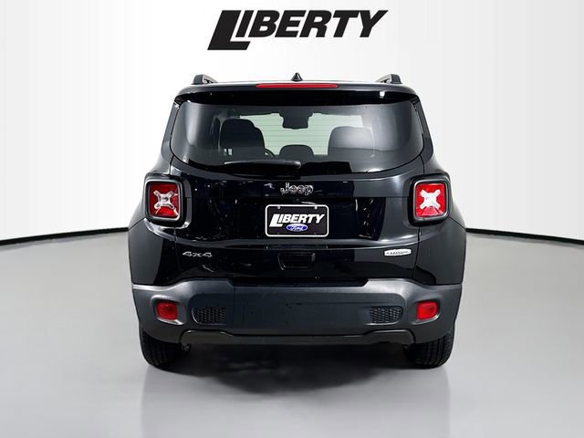 Used 2022 Jeep Renegade Latitude w/ Convenience Group image 4