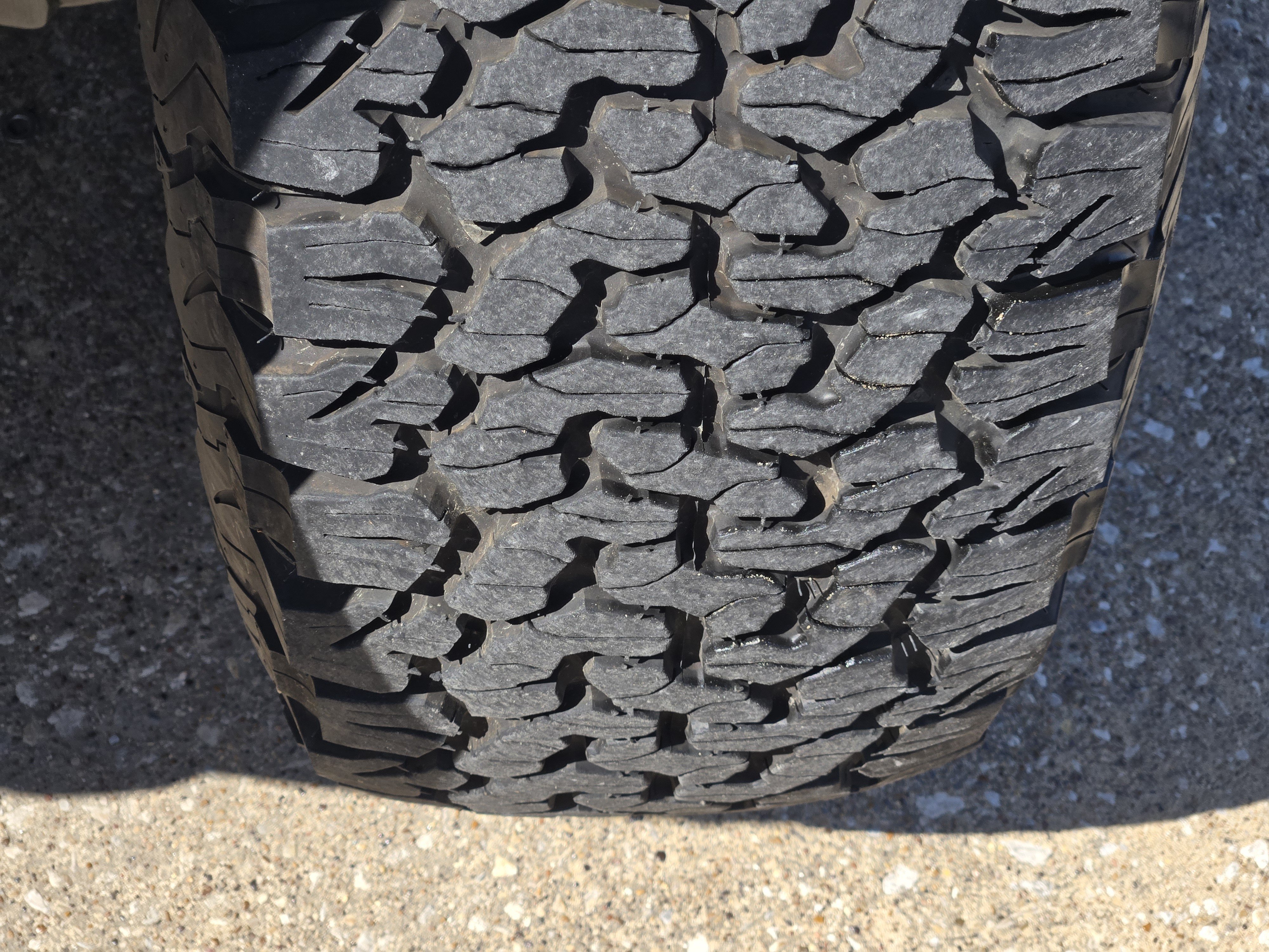 Certified 2025 Ford Bronco Raptor w/ Interior Carbon Fiber Pack AWD/4WD image 11