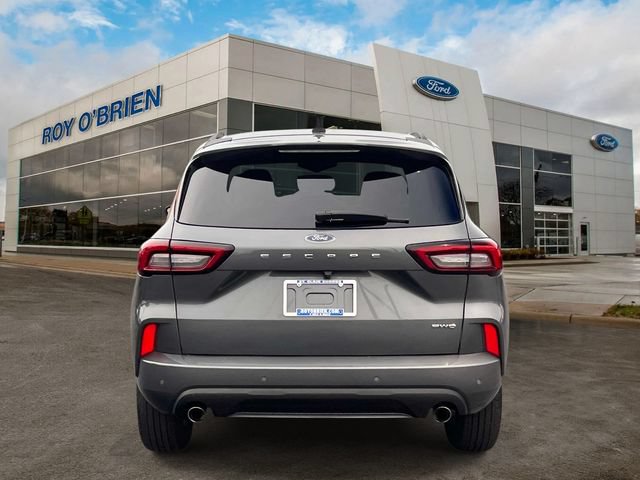 Certified 2023 Ford Escape ST-Line w/ Tech Pack #1 AWD/4WD image 4