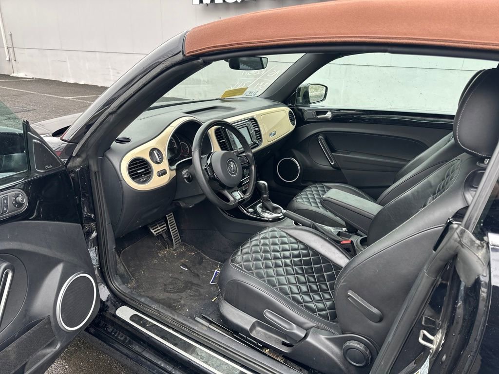 Used 2019 Volkswagen Beetle 2.0T Final Edition SEL image 34