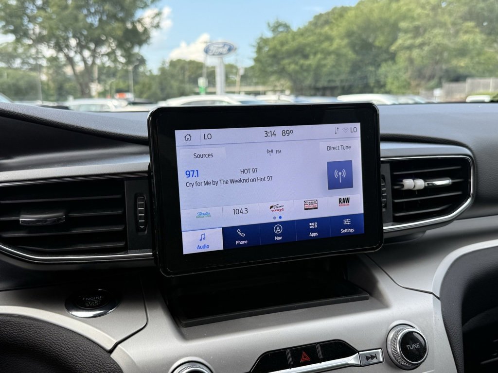 Certified 2022 Ford Explorer XLT w/ Equipment Group 202A image 17