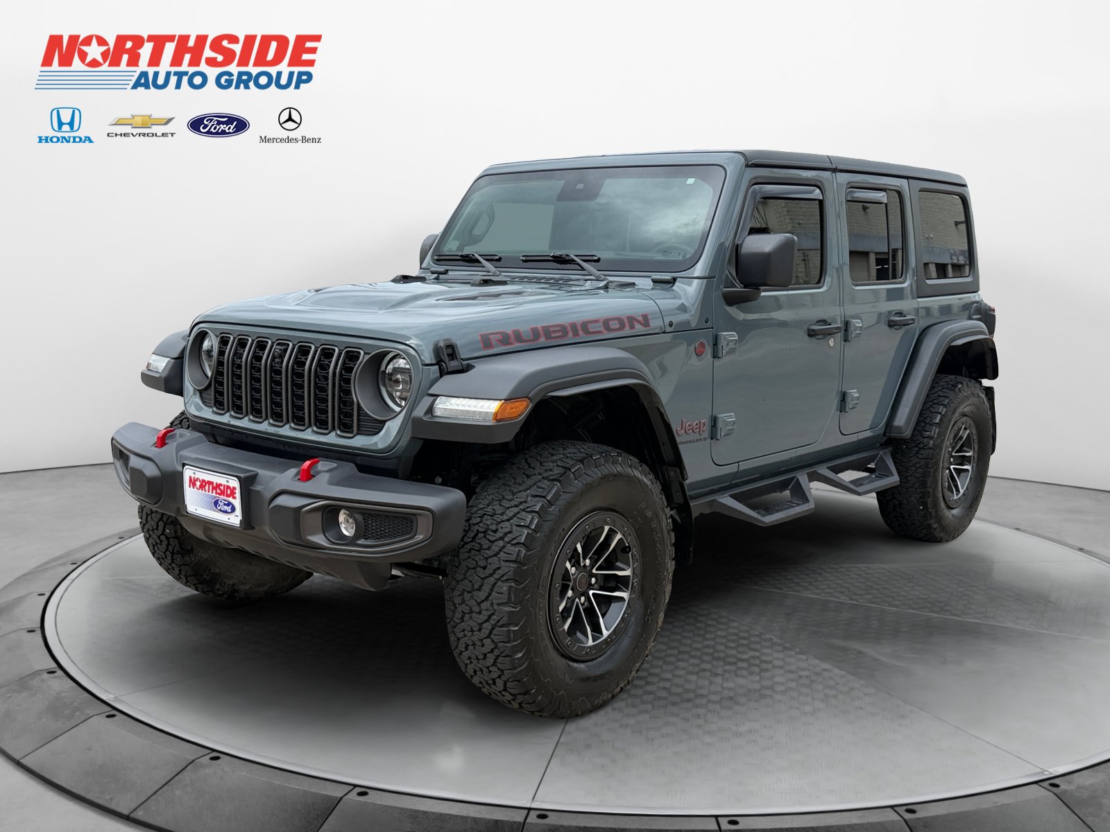 Used 2025 Jeep Wrangler Unlimited Rubicon w/ XTREMEE 35" Tire Package AWD/4WD image 3