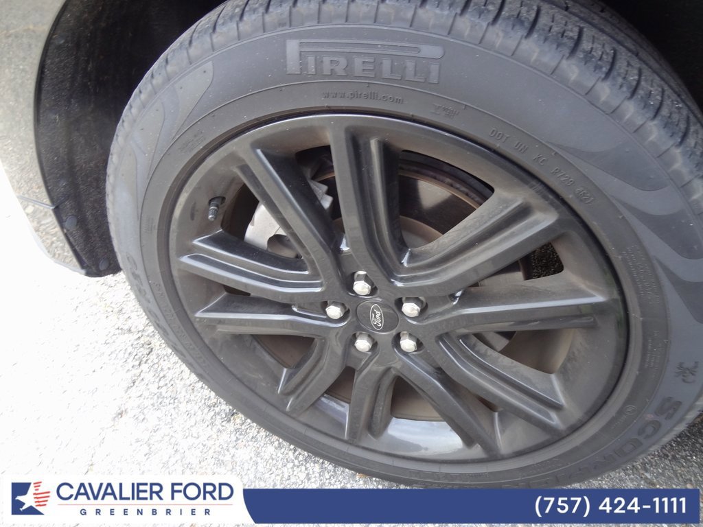 Certified 2022 Ford Edge ST-Line w/ Class II Trailer Tow Package image 9