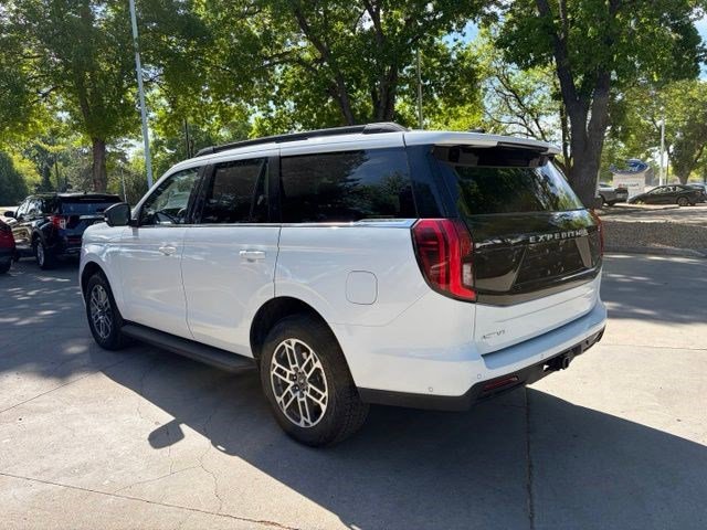 Certified 2025 Ford Expedition Active AWD/4WD image 6