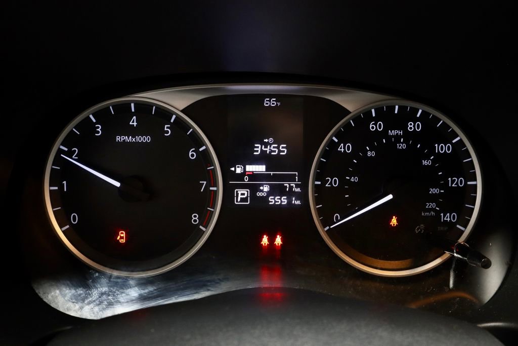 Used 2025 Nissan Kicks Play S image 28