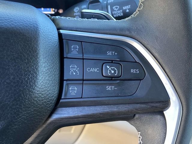Used 2023 Jeep Grand Cherokee Limited image 26