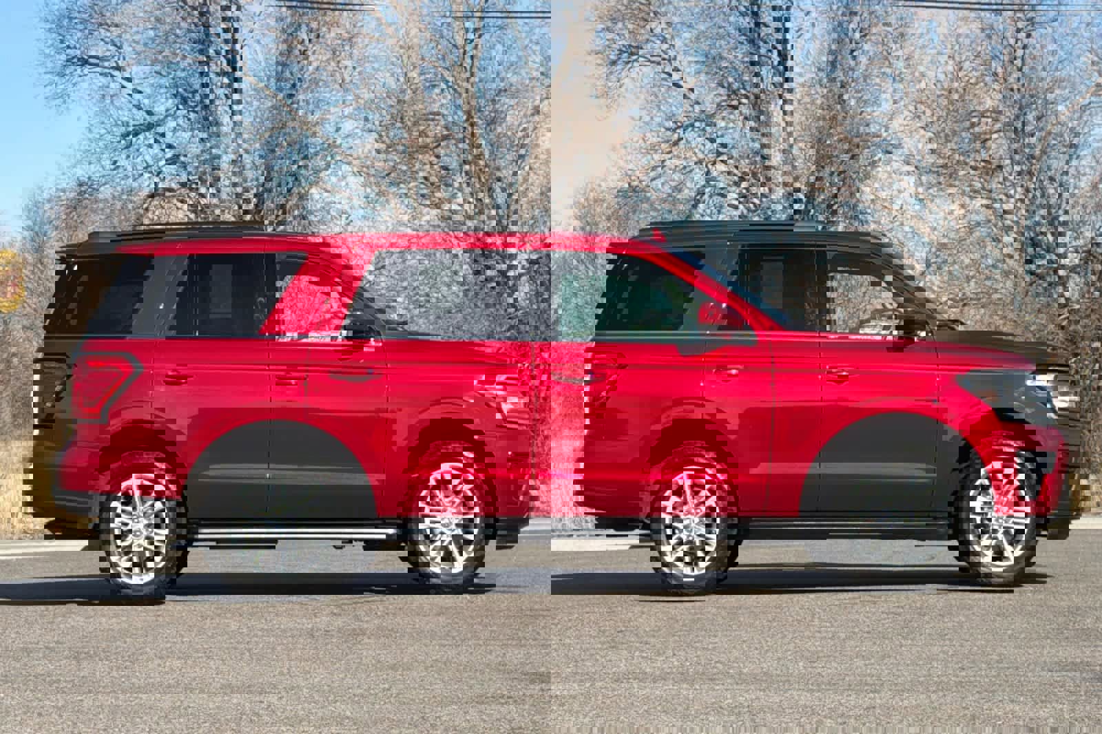 Certified 2022 Ford Expedition XLT image 6