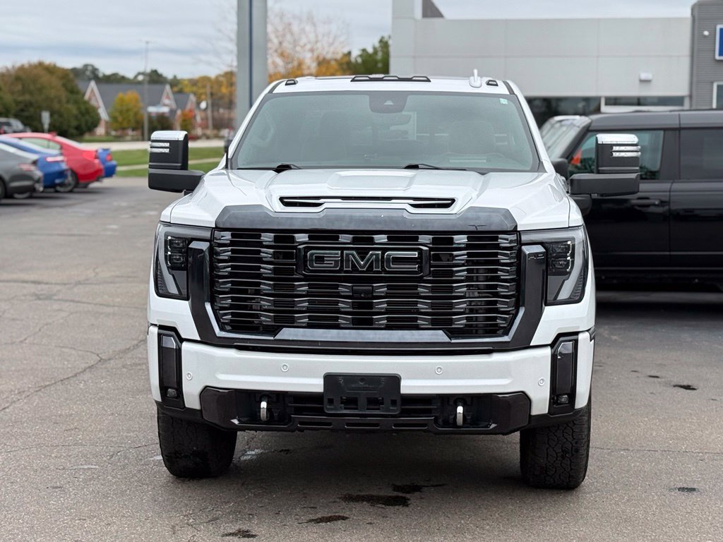 Used 2024 GMC Sierra 3500 Denali Ultimate w/ LPO, GMC Protection Package AWD/4WD image 32