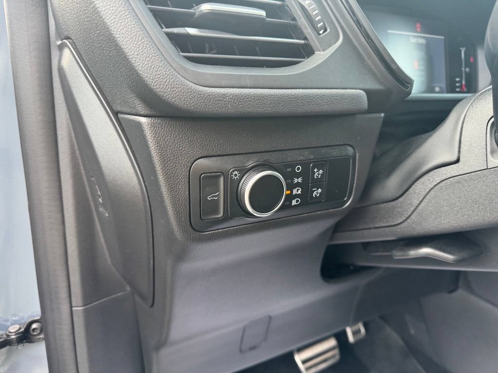 Certified 2024 Ford Escape ST-Line w/ Tech Pack #1 FWD image 4