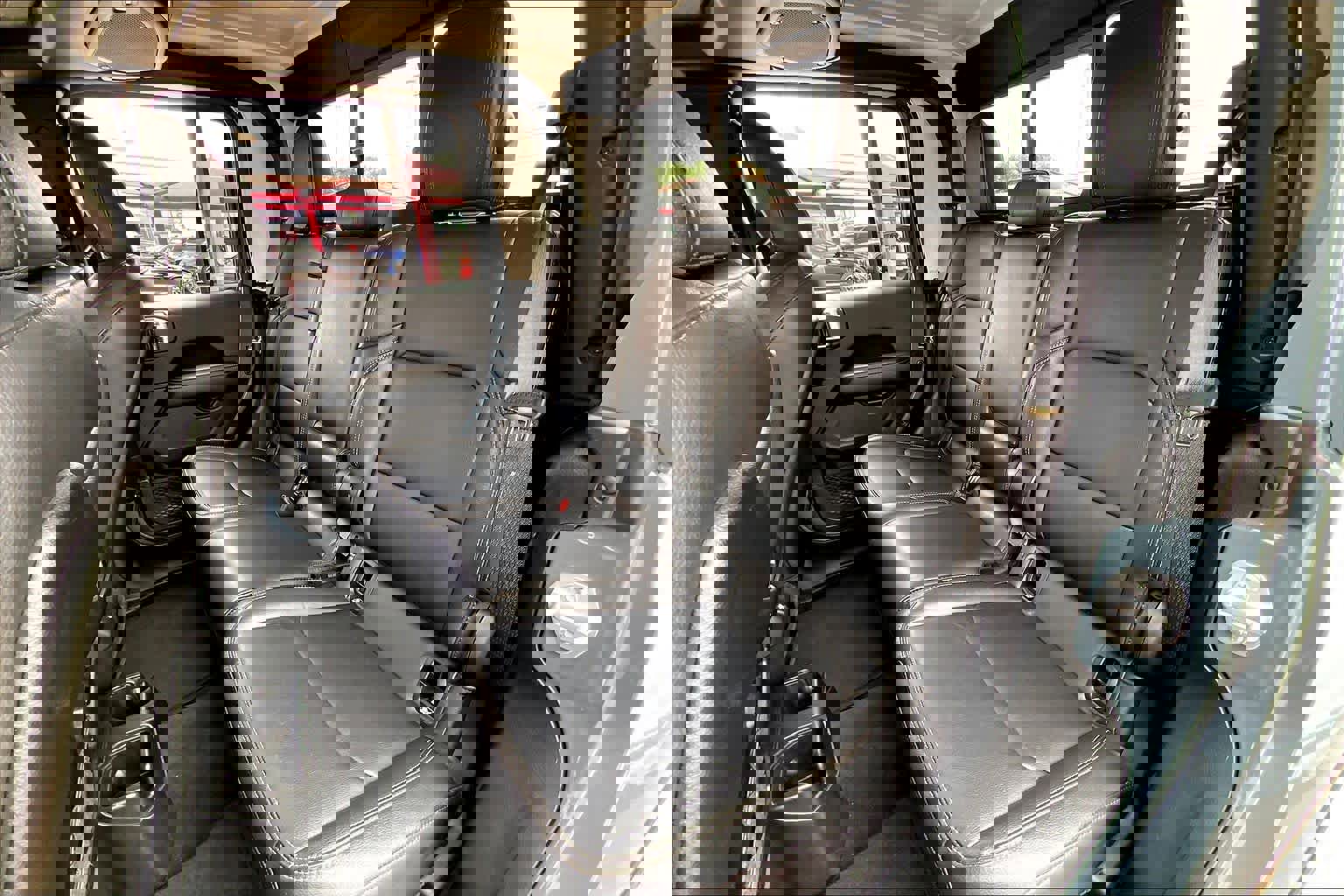 Used 2025 Jeep Gladiator Sport image 21