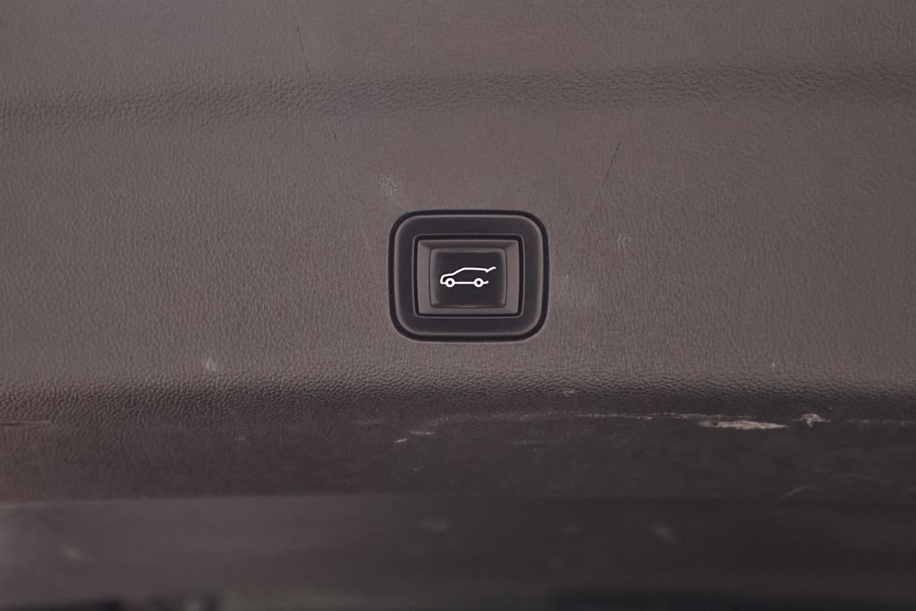 Used 2022 Chevrolet Tahoe Z71 AWD/4WD image 41