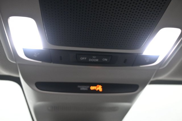 Used 2025 Honda HR-V LX image 16