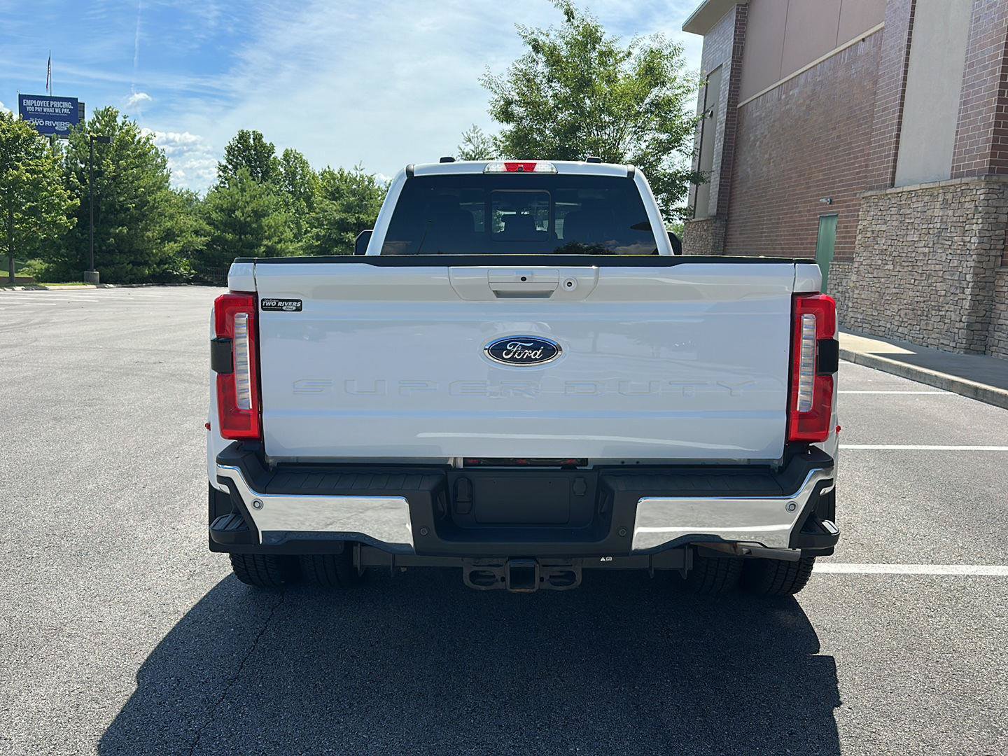 Certified 2024 Ford F350 Lariat w/ FX4 Off-Road Package AWD/4WD image 4
