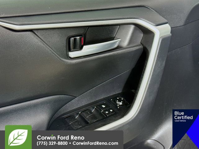 Used 2021 Toyota RAV4 XLE w/ Convenience Package image 21