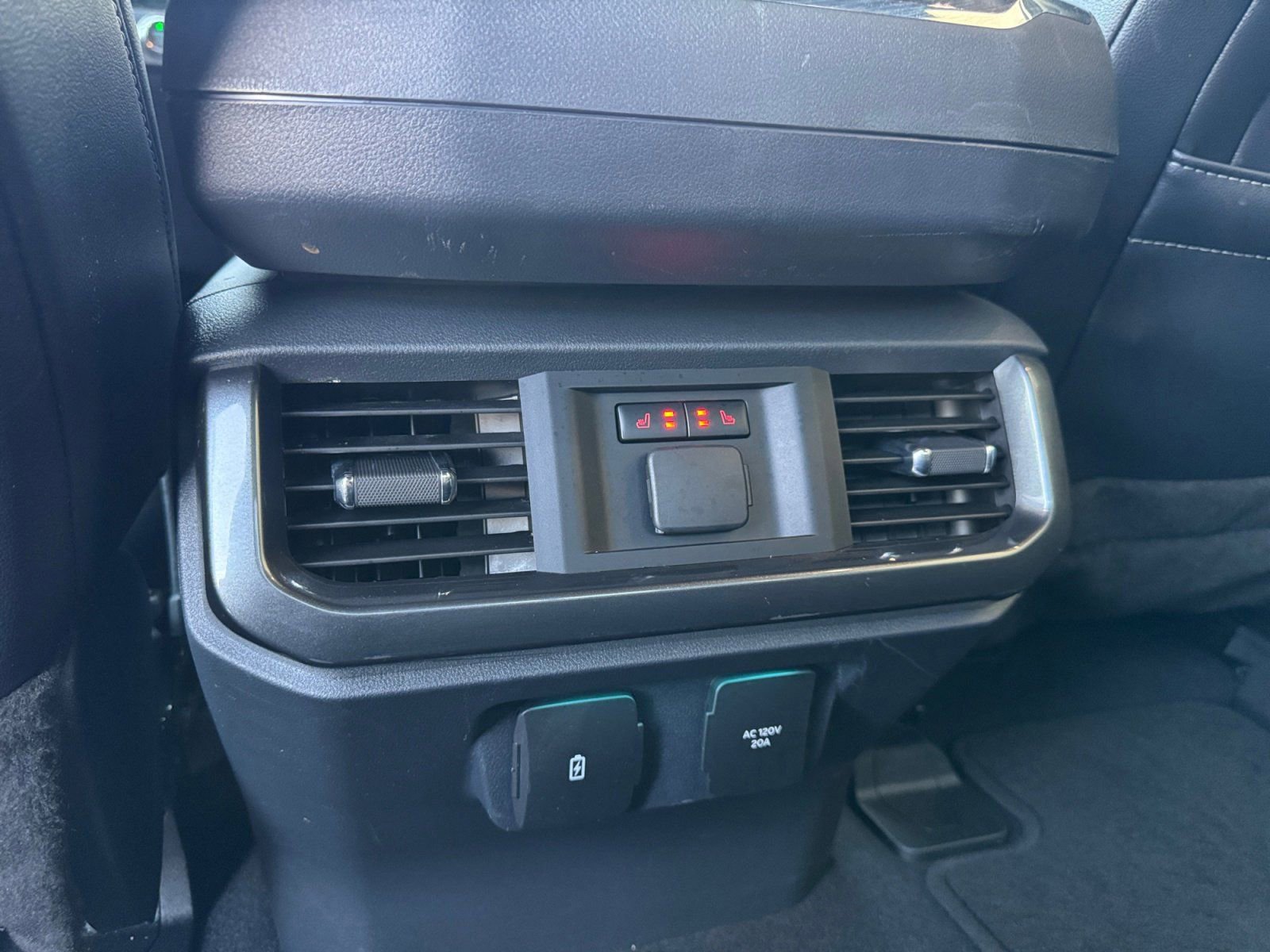 Certified 2023 Ford F150 Lariat w/ Equipment Group 502A High image 19