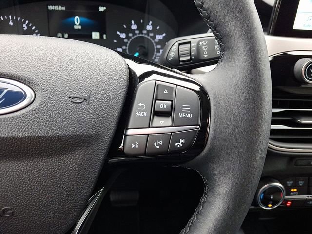 Certified 2022 Ford Escape SE w/ SE Sport Appearance Package image 23