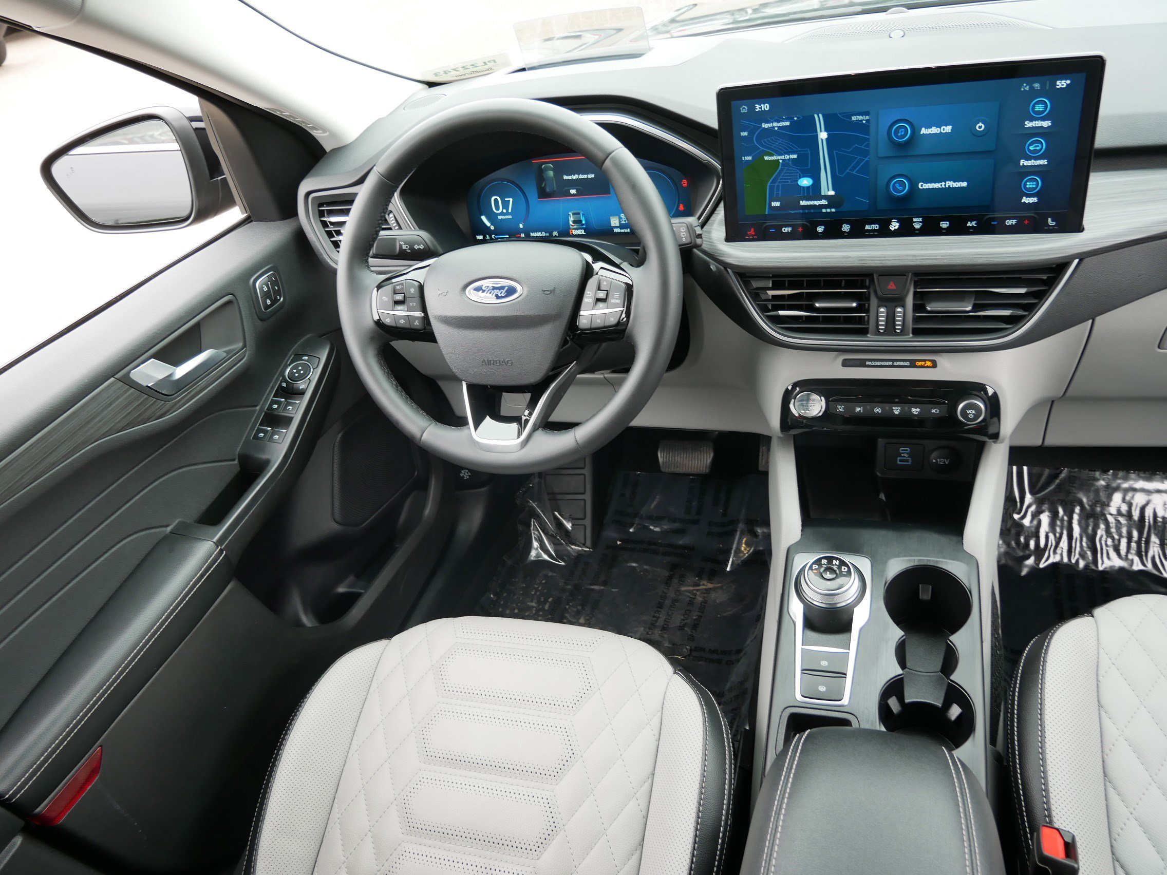 Certified 2023 Ford Escape Platinum w/ Premium Technology Package AWD/4WD image 9