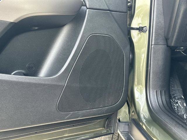 Used 2019 Jeep Cherokee Latitude w/ Popular Appearance Group image 19