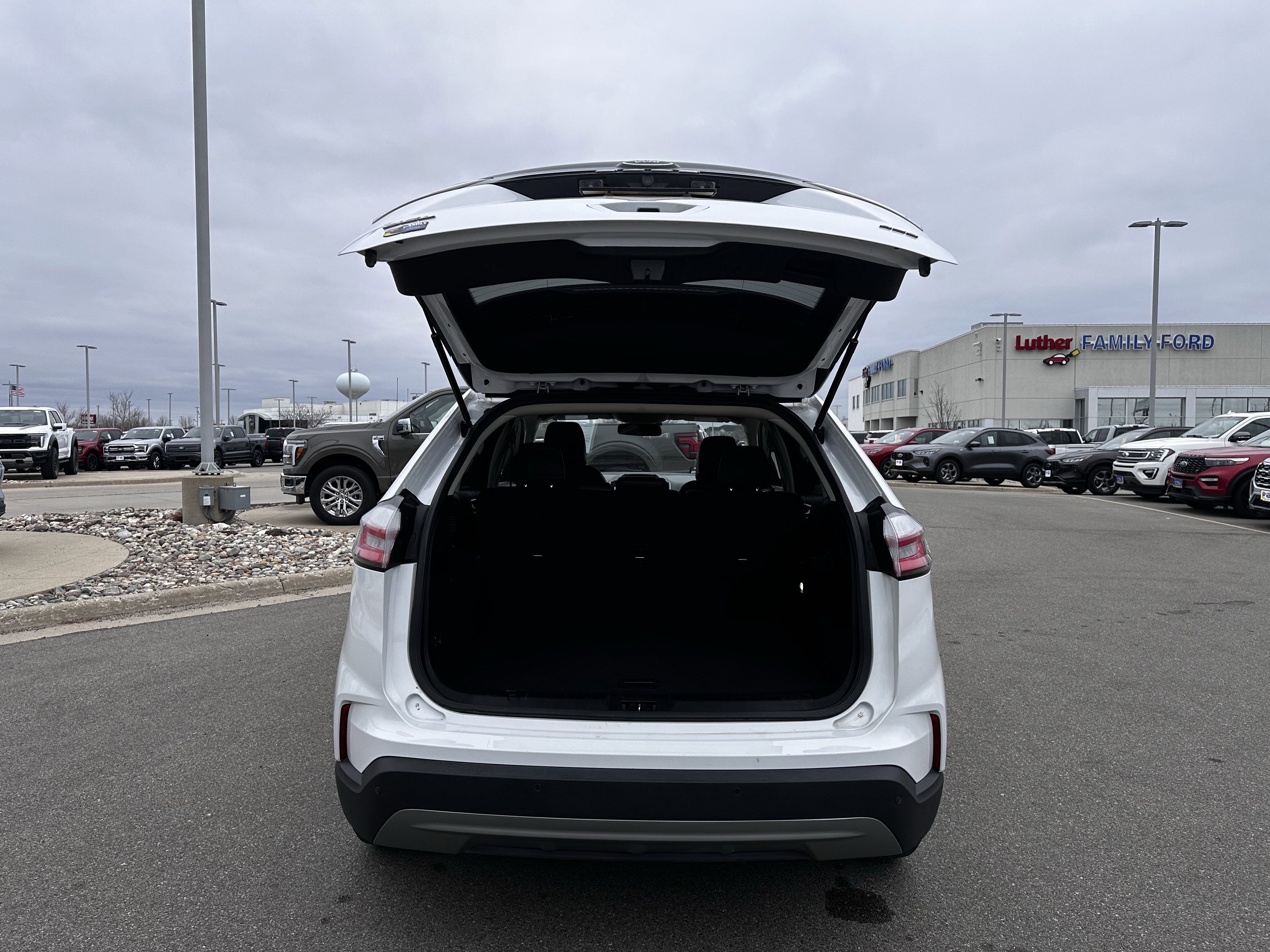 Certified 2024 Ford Edge SEL image 22