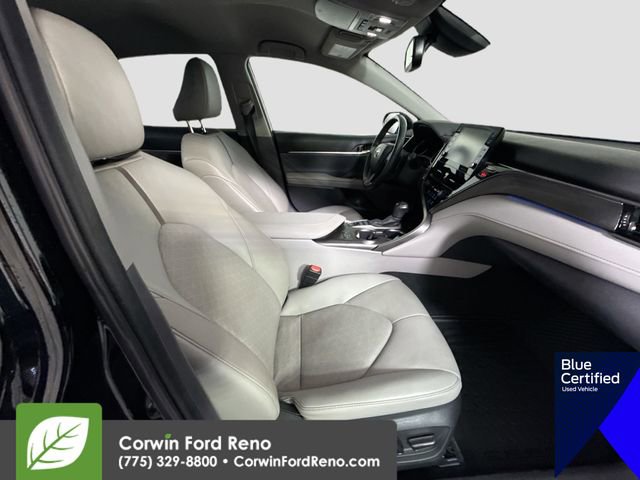 Used 2022 Toyota Camry XSE FWD image 32