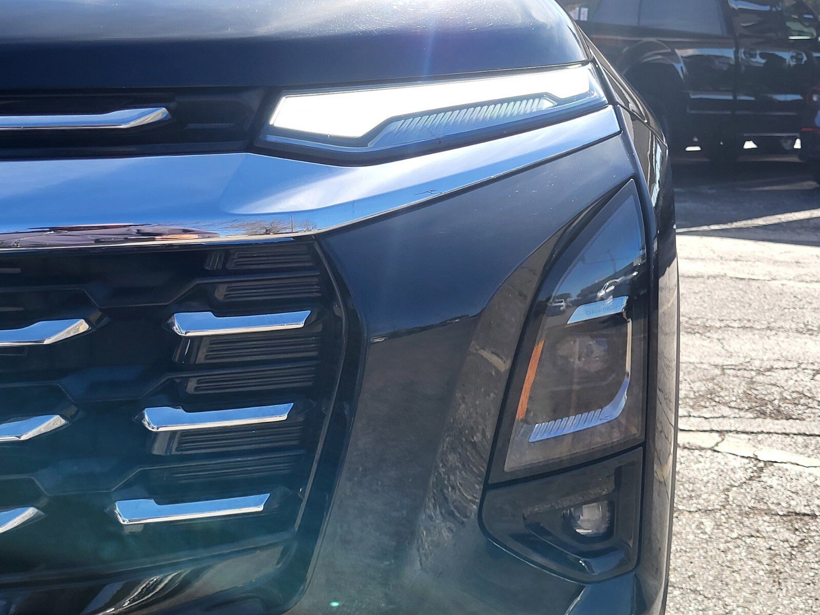 Used 2025 Chevrolet Equinox LT w/ Convenience Package II image 11