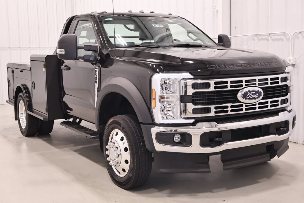 Certified 2025 Ford F550 4x4 Regular Cab Super Duty image 4
