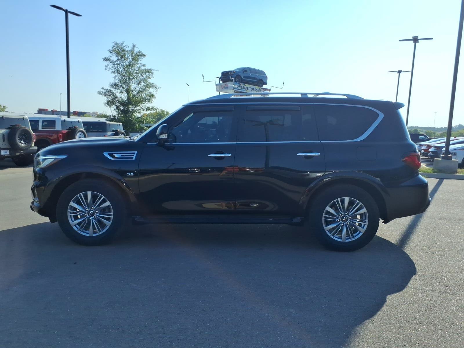 Used 2019 INFINITI QX80 Luxe w/ All-Season Package AWD/4WD image 6