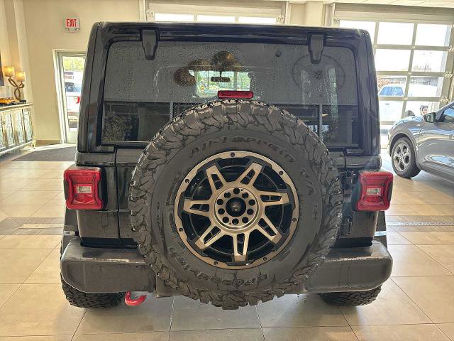 Used 2018 Jeep Wrangler Unlimited Rubicon w/ LED Lighting Group AWD/4WD image 8