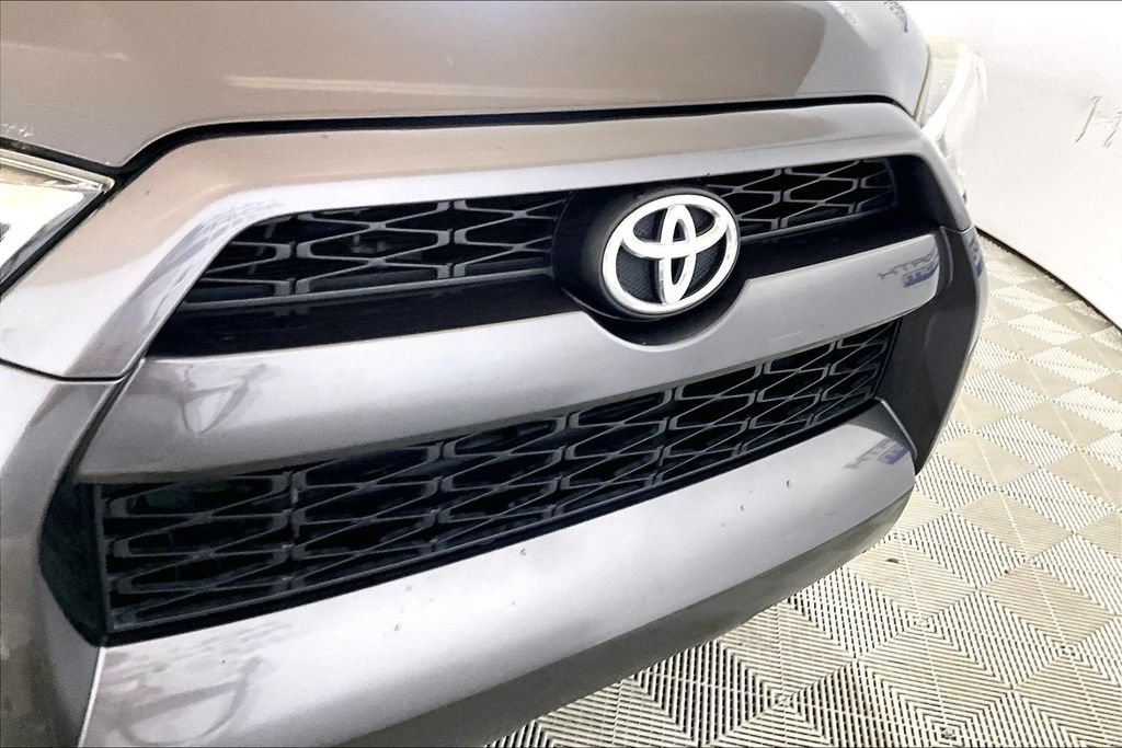 Used 2019 Toyota 4Runner SR5 RWD image 23