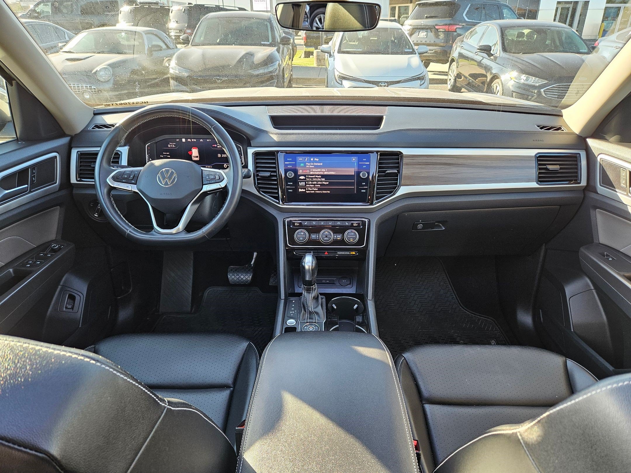Used 2022 Volkswagen Atlas SEL AWD/4WD image 30
