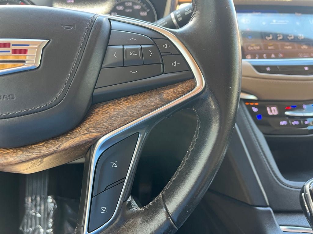 Used 2021 Cadillac XT5 Premium Luxury w/ Platinum Package FWD image 29