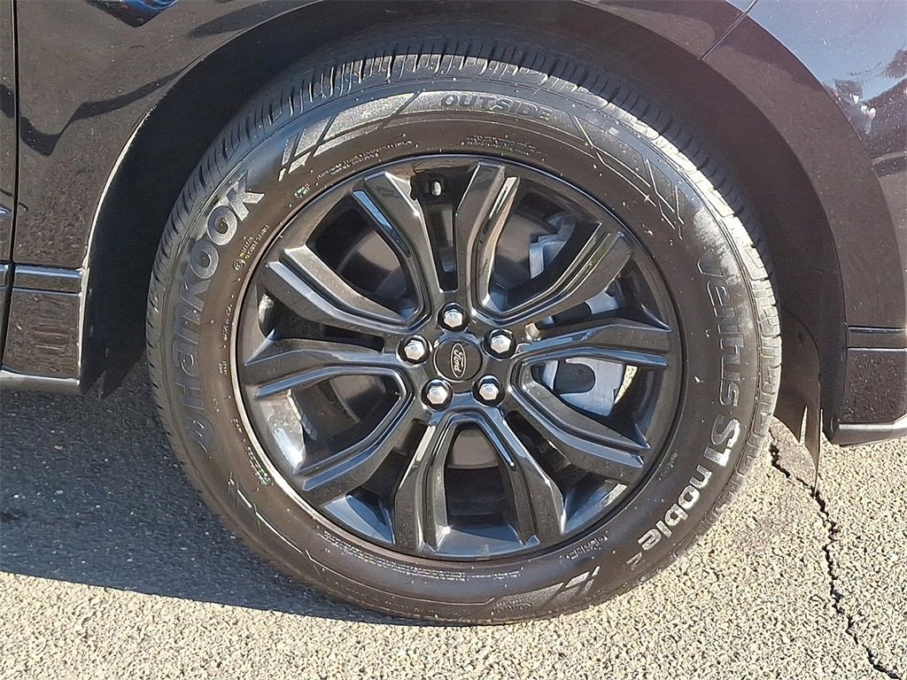 Certified 2022 Ford Edge SE w/ Black Appearance Package image 8