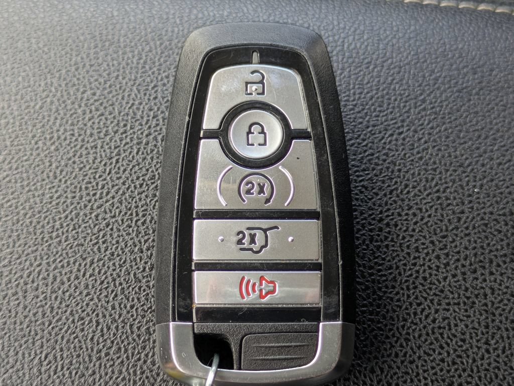 Certified 2023 Ford Escape SE FWD image 29