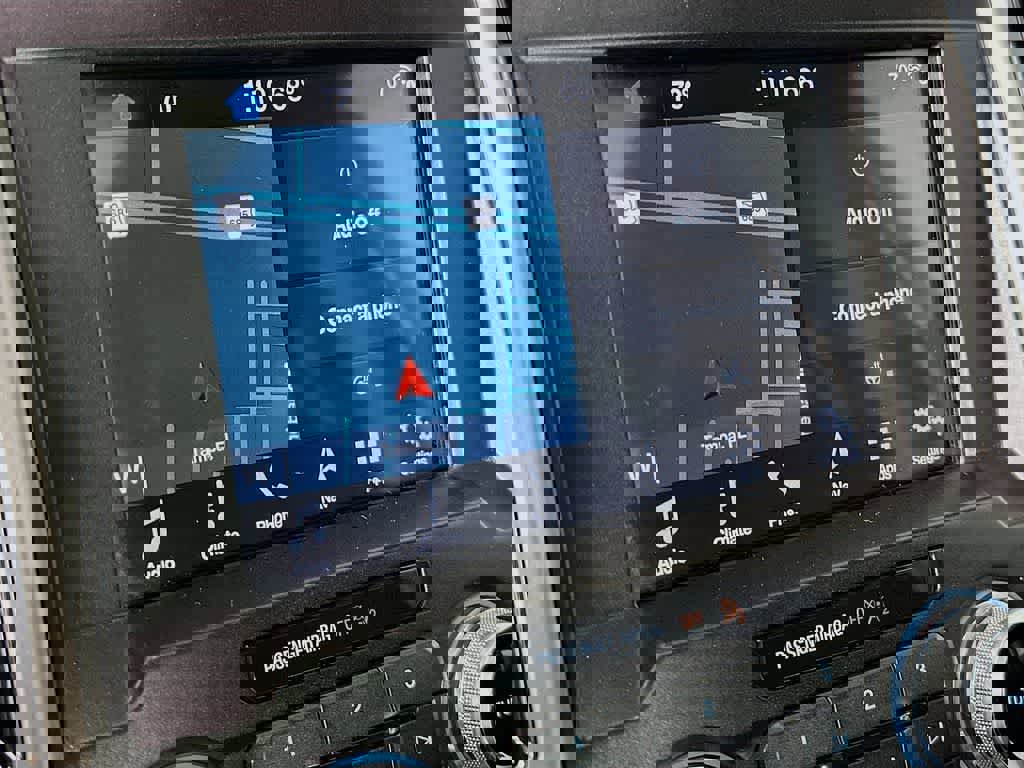 Certified 2018 Ford F150 Lariat w/ Equipment Group 502A Luxury image 20