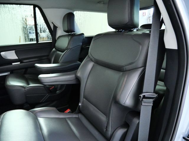 Certified 2025 Ford Expedition Active AWD/4WD image 14