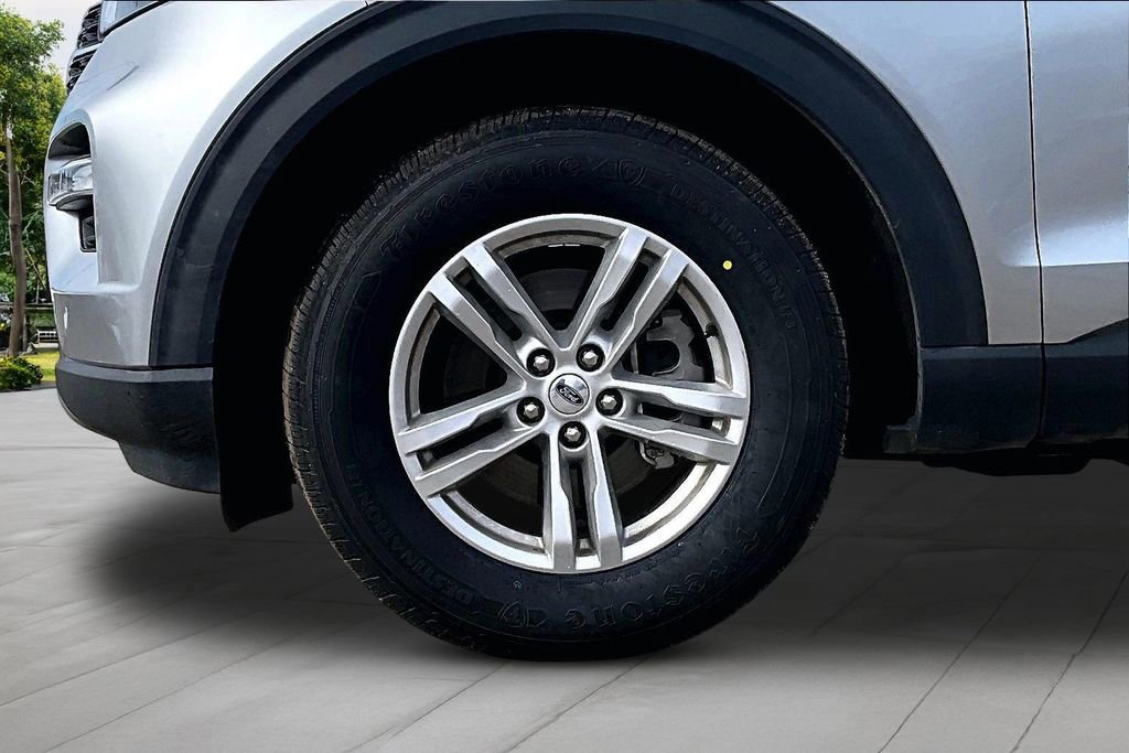 Certified 2023 Ford Explorer XLT w/ Equipment Group 202A image 11