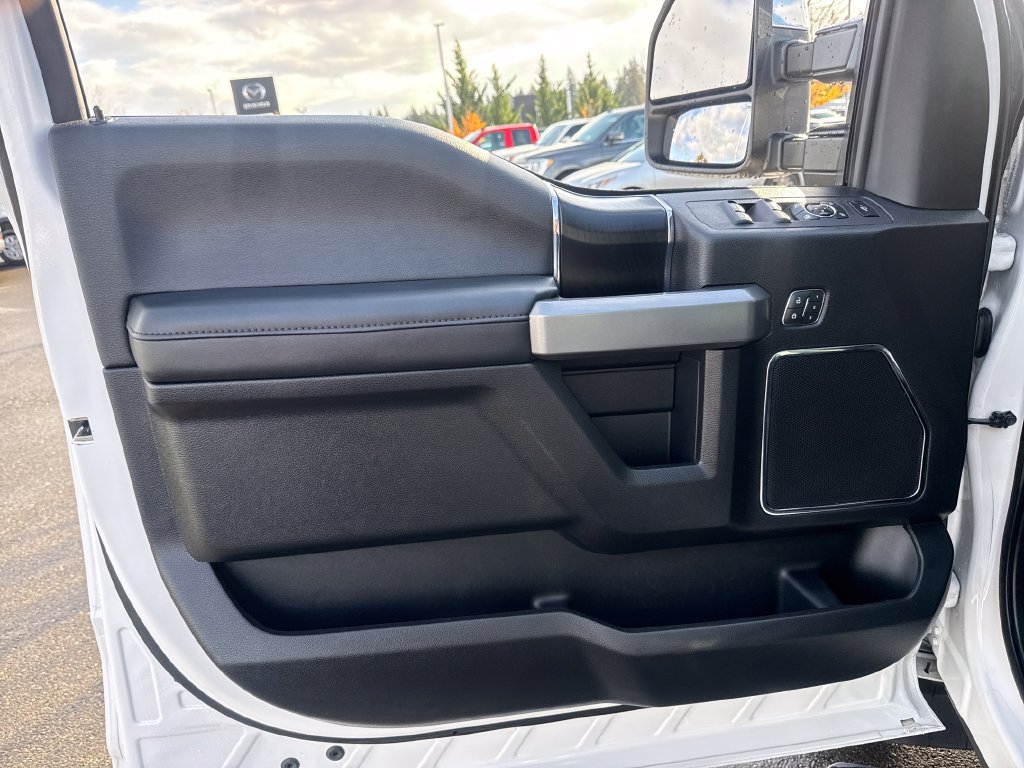 Certified 2019 Ford F250 Platinum w/ Platinum Ultimate Package AWD/4WD image 17